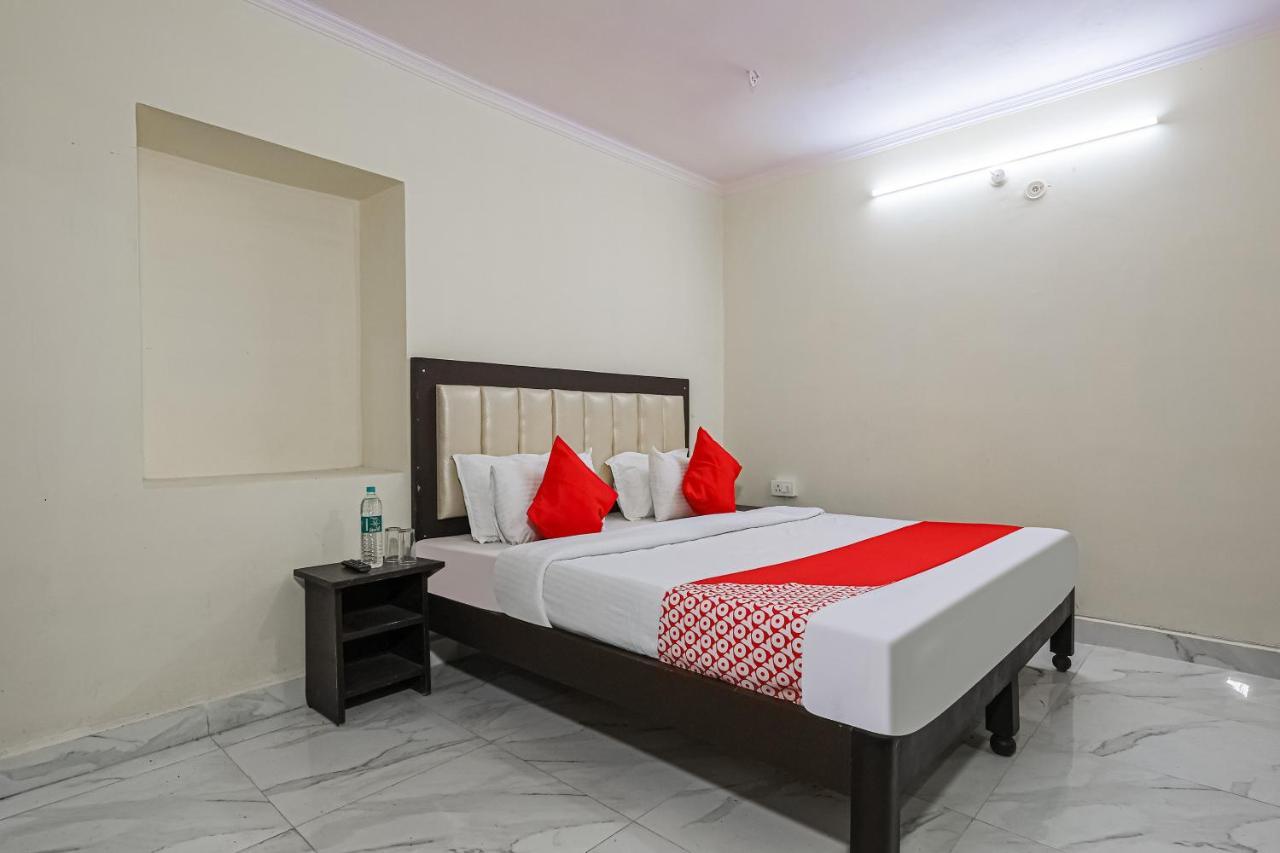 Hotel Oyo 84264 Forest Veiw 3*